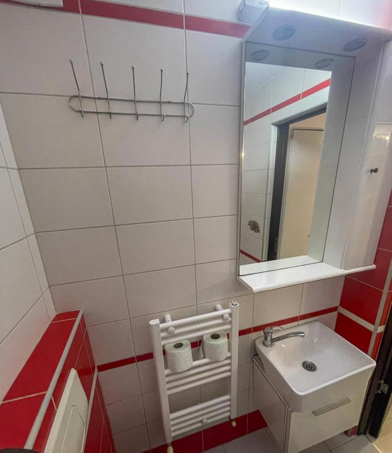 Buzz Apartment Kaloşvar Dış mekan fotoğraf
